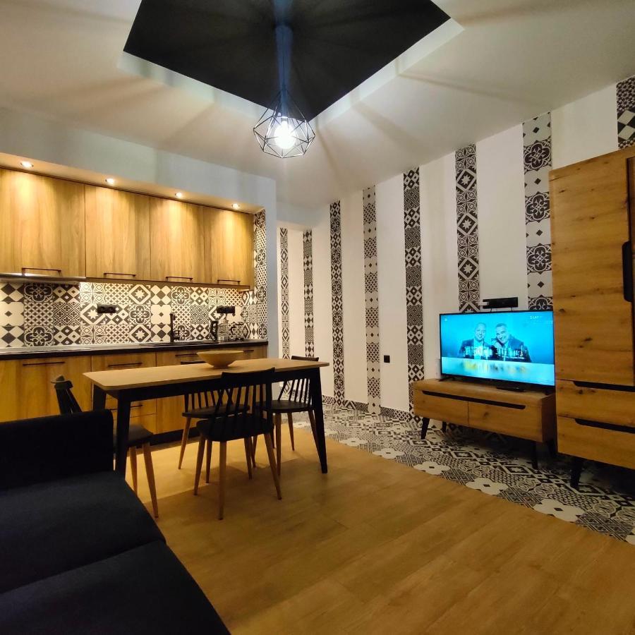 Gekas Premiun City Center Apartment Kalampáka Luaran gambar